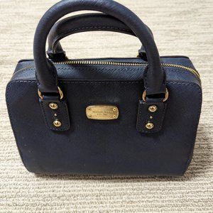 Navy Michael Kors Cross Body Bag - Excellent Condition 💙